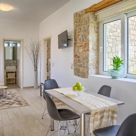 Apartment G&k Stone *