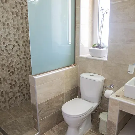 Apartment G&k Stone *