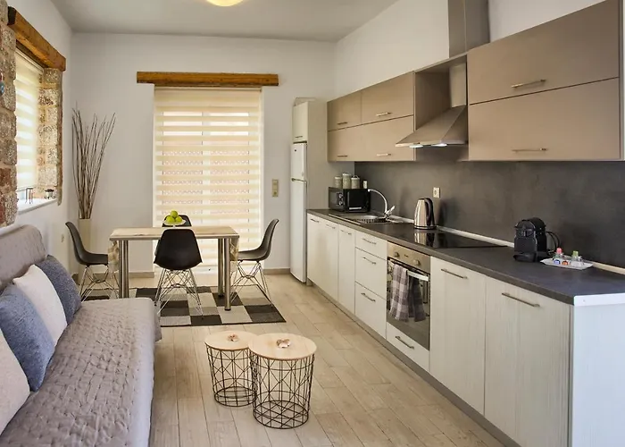 G&k Stone Apartament Haraki