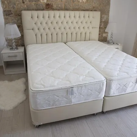 G&k Stone Appartement Haraki